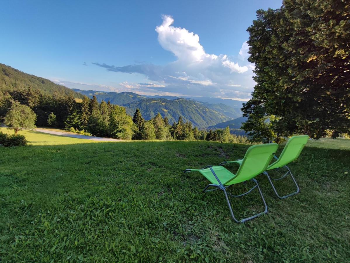 Ferienwohnung Domacija Za Robom Cerkno Exterior foto