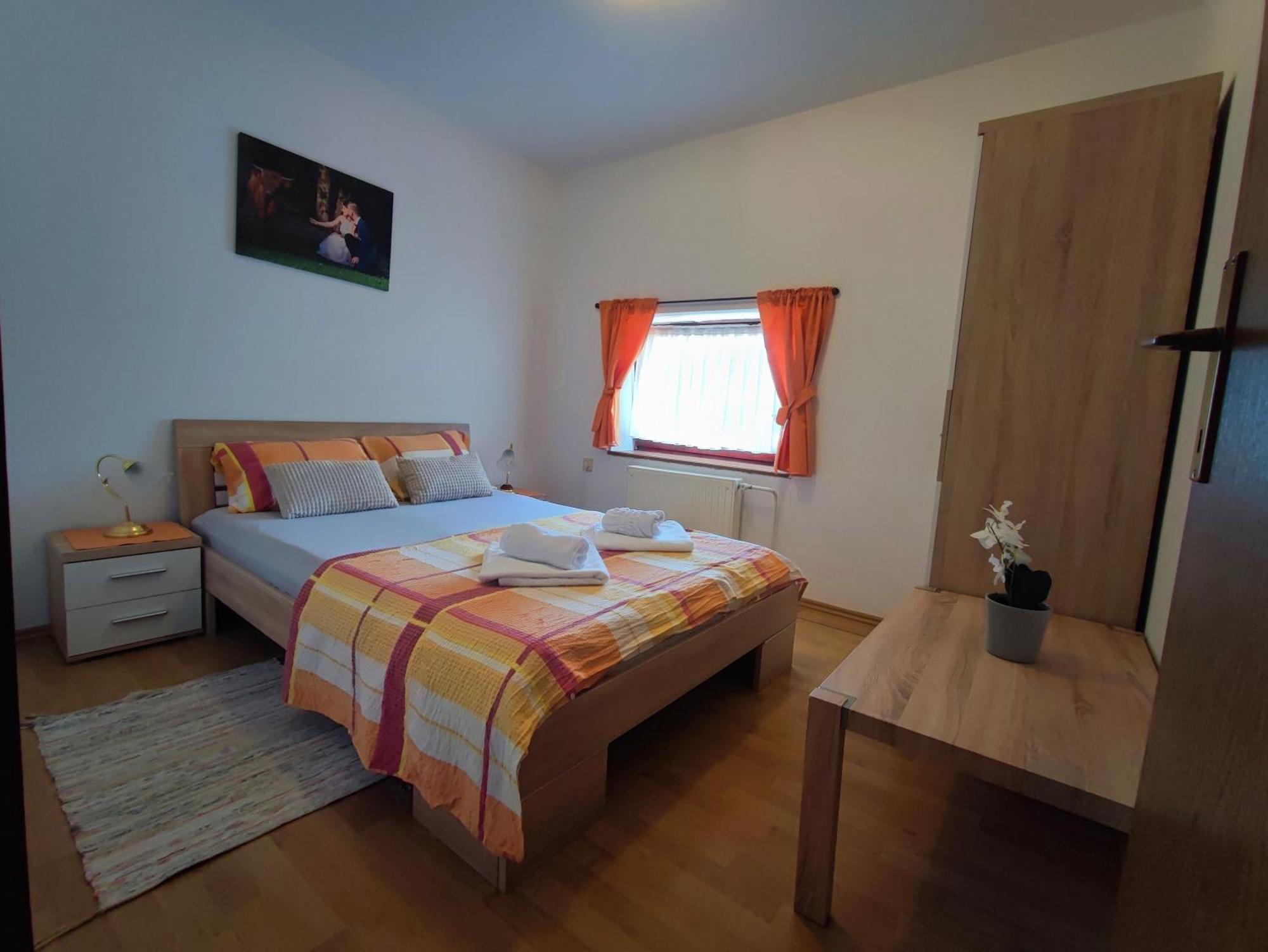 Ferienwohnung Domacija Za Robom Cerkno Zimmer foto