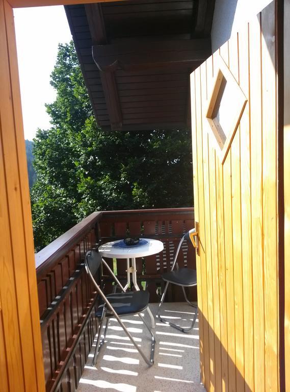 Ferienwohnung Domacija Za Robom Cerkno Zimmer foto